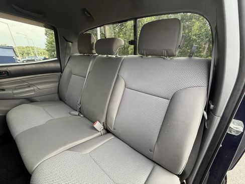 Used 2013 Toyota Tacoma 4x4 Double Cab w/ TRD Sport Pkg image 9