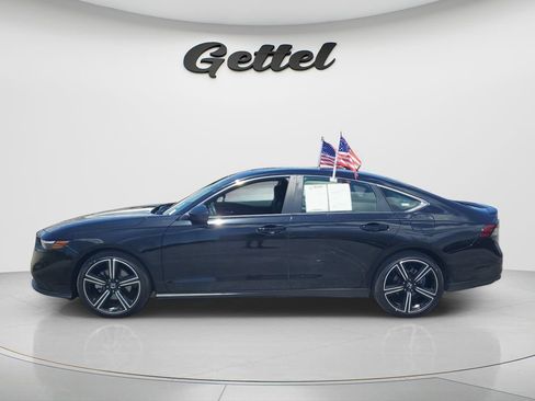 Used 2025 Honda Accord Sport image 8