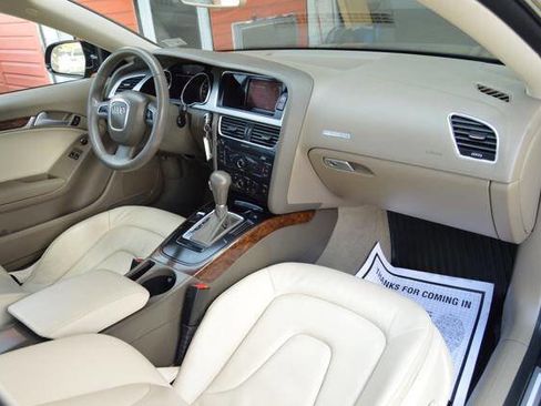 Used 2010 Audi A5 2.0T Premium image 16