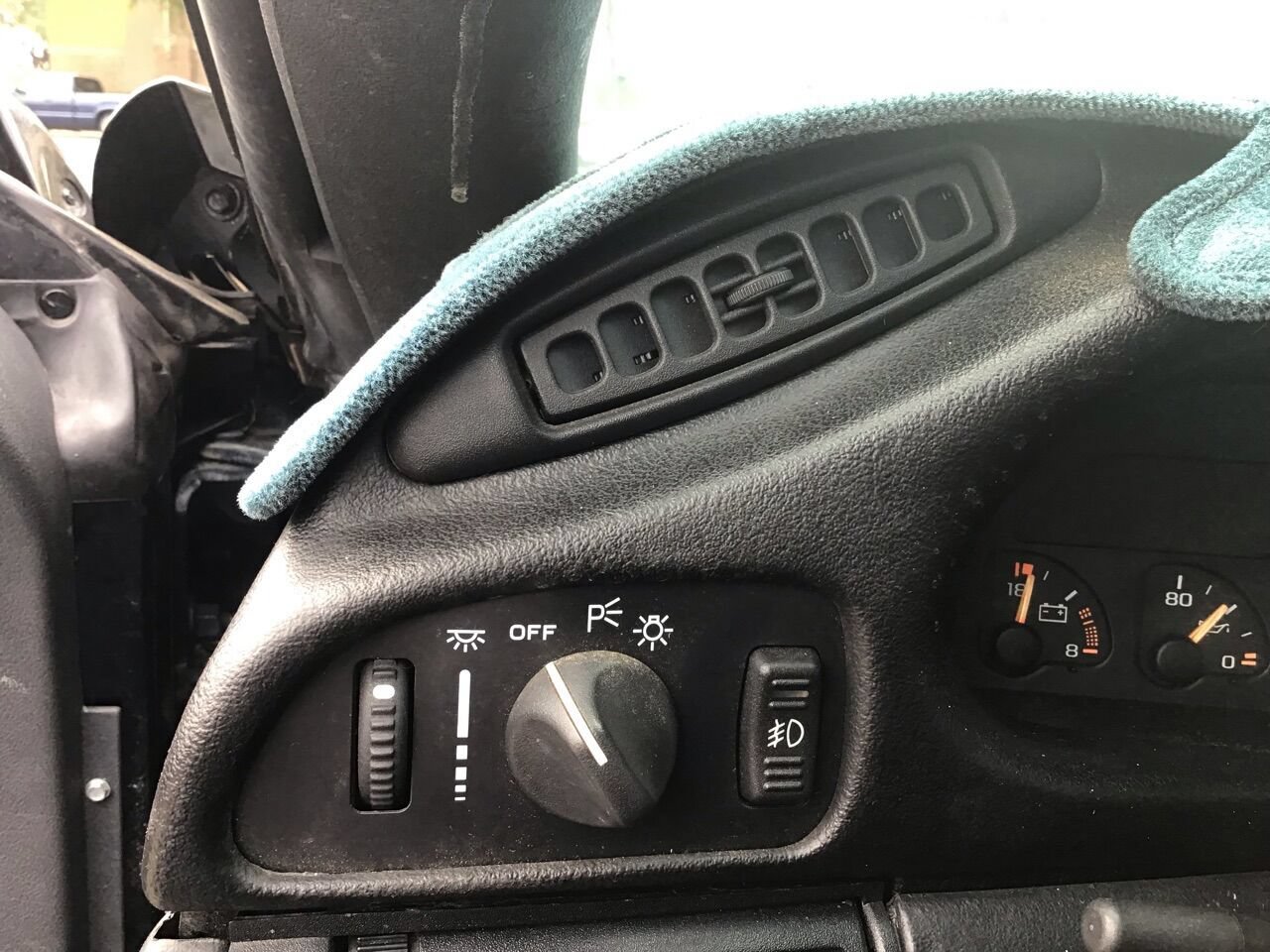Used 1996 Chevrolet Camaro Z28 RWD image 25