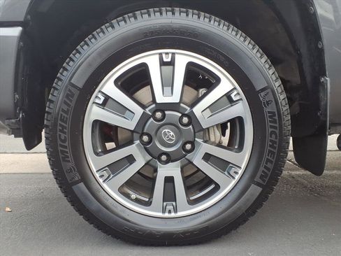 Used 2018 Toyota Tundra SR5 image 9
