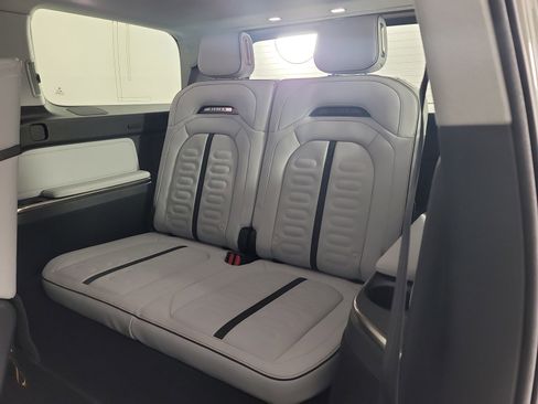 Used 2023 Rivian R1S Launch Edition image 22