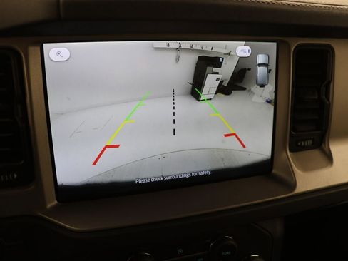 Used 2025 Ford Bronco Outer Banks image 21