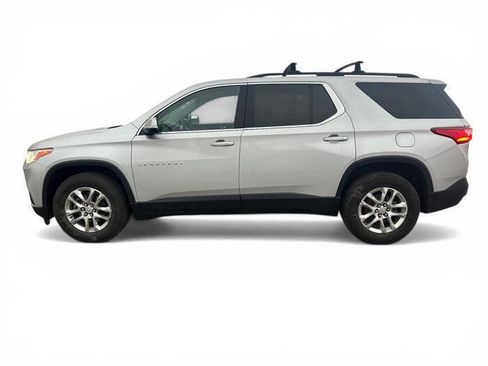 Used 2019 Chevrolet Traverse LT image 2