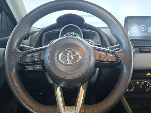 Used 2019 Toyota Yaris L FWD image 10