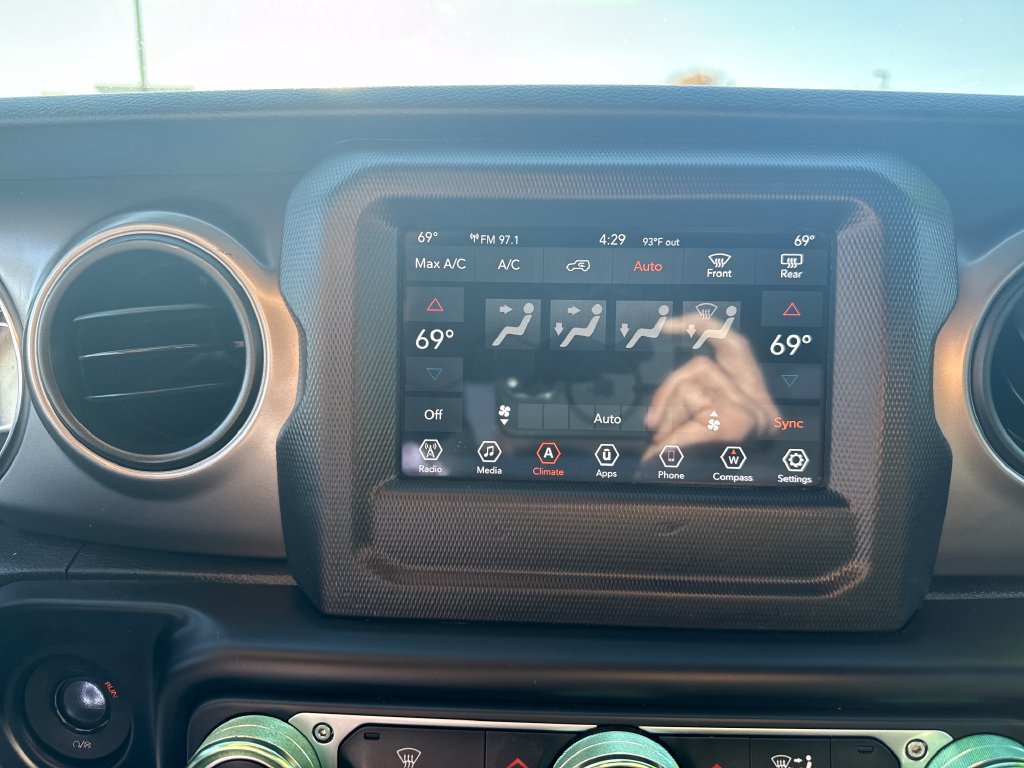 Used 2020 Jeep Wrangler Unlimited Sport S AWD/4WD image 34