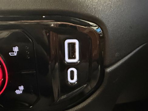 Used 2024 GMC Sierra 1500 Elevation AWD/4WD image 21