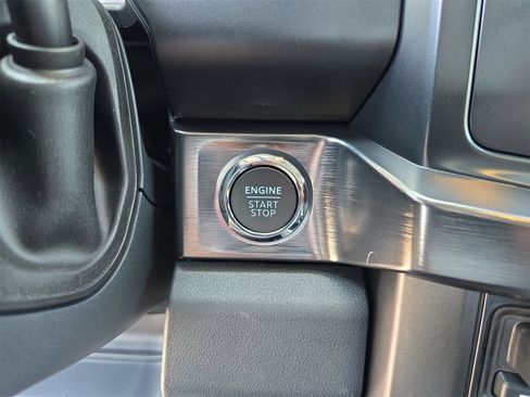 New 2025 Ford F250 Lariat w/ Black Appearance Package image 26