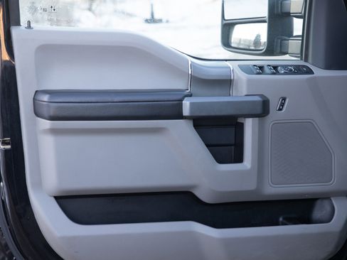 Used 2022 Ford F250 XLT w/ XLT Premium Package image 20