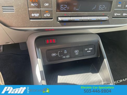 Used 2024 Hyundai Kona SEL FWD image 26