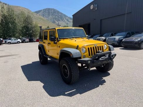 Used 2015 Jeep Wrangler Unlimited Sport w/ Quick Order Package 24S AWD/4WD image 5
