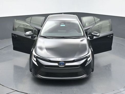 Used 2024 Toyota Corolla LE image 50