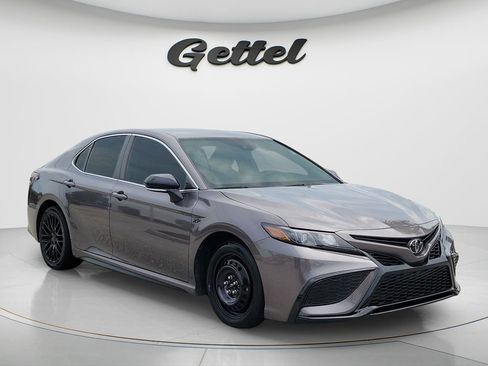 Certified 2023 Toyota Camry SE FWD image 3