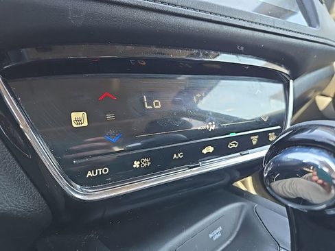 Used 2017 Honda HR-V EX image 22