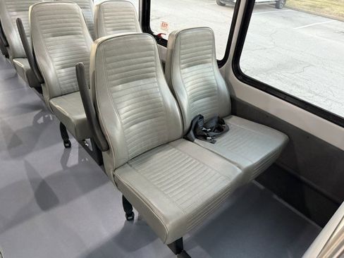 Used 2021 Ford F550 2WD Regular Cab Super Duty image 20