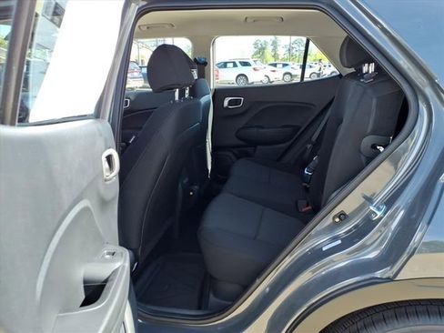 New 2026 Hyundai Venue SE image 15