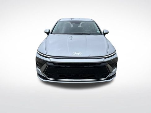 Used 2024 Hyundai Sonata SEL FWD image 2