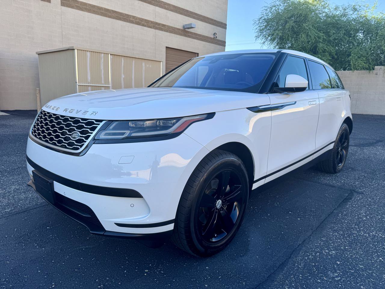 Used 2020 Land Rover Range Rover Velar S AWD/4WD image 3