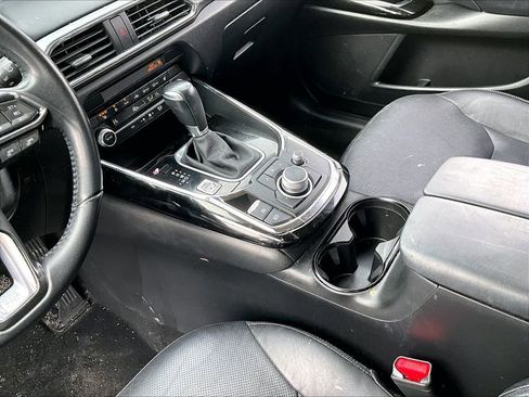 Used 2023 MAZDA CX-9 Touring image 13