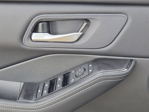 New 2026 Nissan Rogue SV image 26