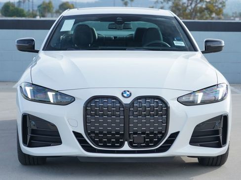 New 2026 BMW 430i Coupe w/ M Sport Package RWD image 2