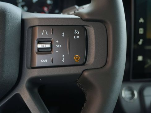Used 2026 Land Rover Defender 110 S AWD/4WD image 18