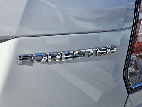 Used 2018 Subaru Forester 2.5i Premium image 4