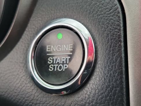 Used 2020 Ford Fusion SE AWD/4WD image 17