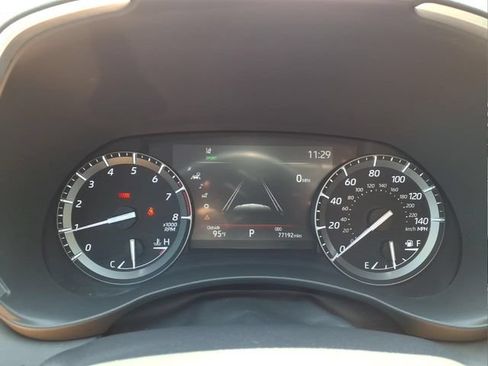 Used 2021 Toyota Highlander XLE AWD/4WD image 23