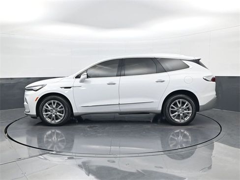Used 2023 Buick Enclave Premium w/ Experience Buick Package image 8