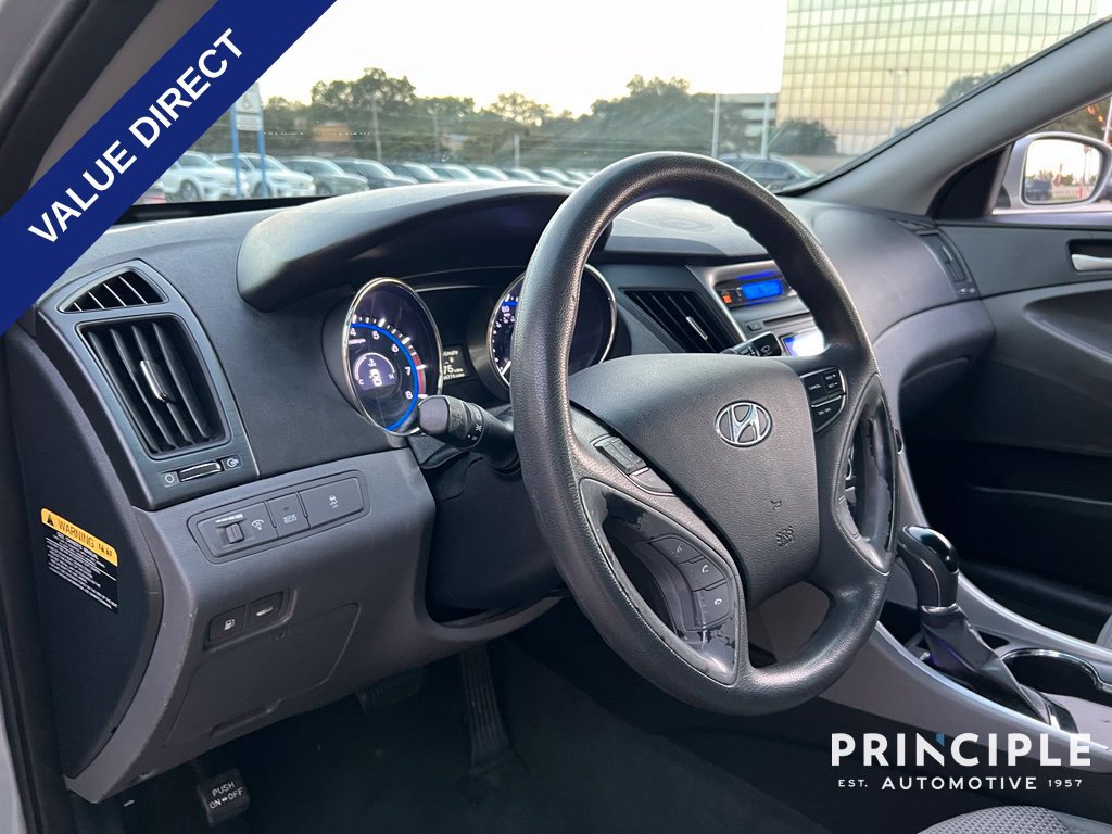 Used 2012 Hyundai Sonata GLS FWD image 16