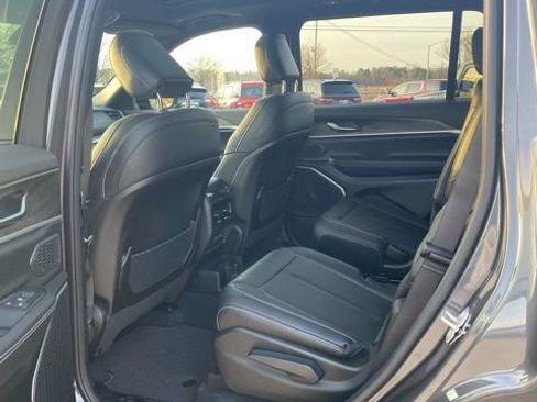 New 2026 Jeep Grand Cherokee L Limited w/ Limited Altitude Package image 11