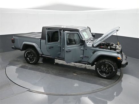 Used 2024 Jeep Gladiator Sport image 47