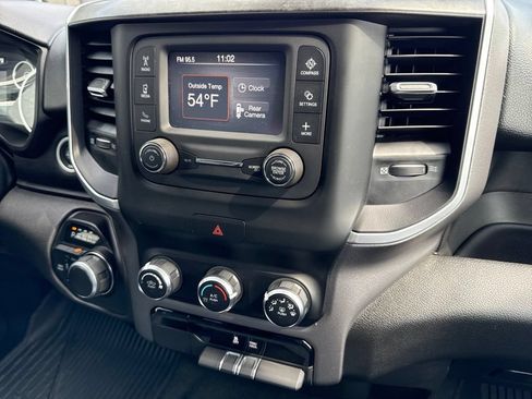 Used 2024 RAM 1500 Big Horn AWD/4WD image 37
