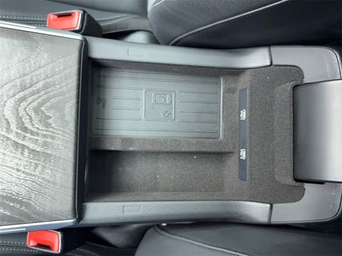 Used 2025 Audi A6 2.0T Premium w/ Convenience Plus Package image 34