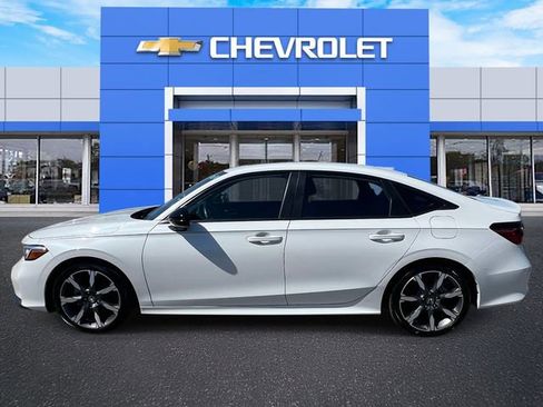 Used 2025 Honda Civic Sport image 4