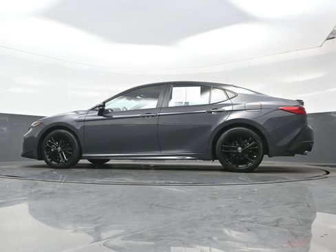 Used 2025 Toyota Camry SE FWD image 29