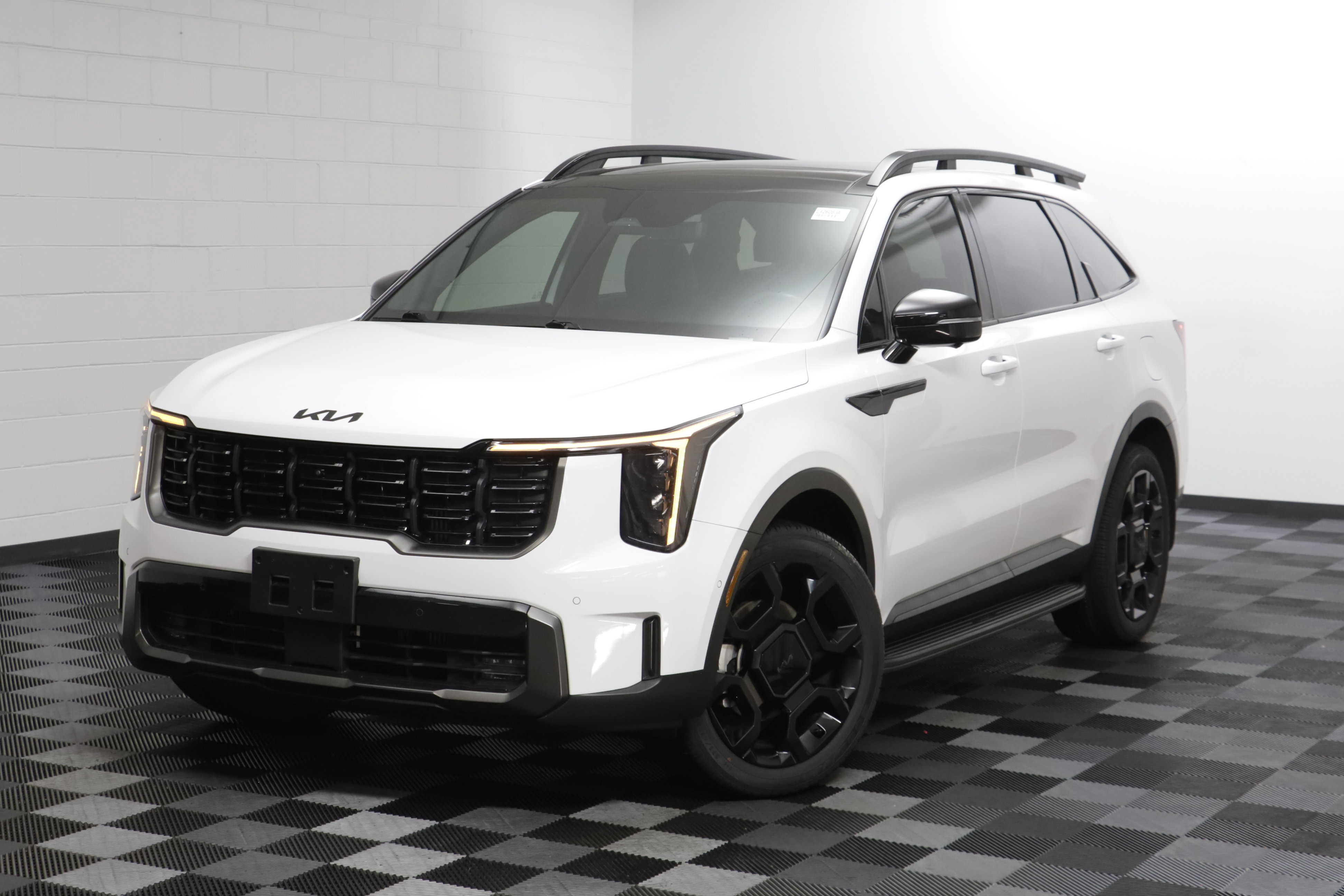Used 2025 Kia Sorento SX Prestige AWD/4WD image 1