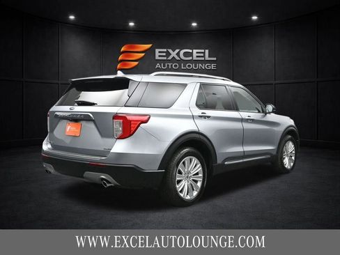 Used 2020 Ford Explorer Limited w/ Hybrid Equipment Group 310A image 6