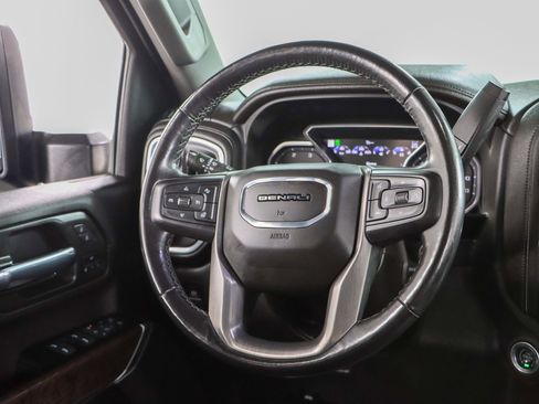 Used 2022 GMC Sierra 2500 Denali w/ Technology Package image 13