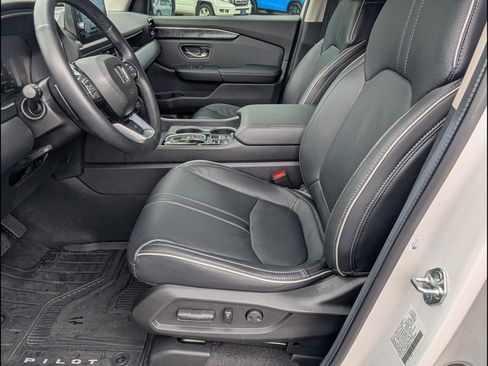Certified 2024 Honda Pilot Elite image 12