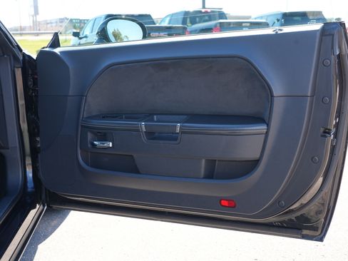 Used 2008 Dodge Challenger SRT8 image 13