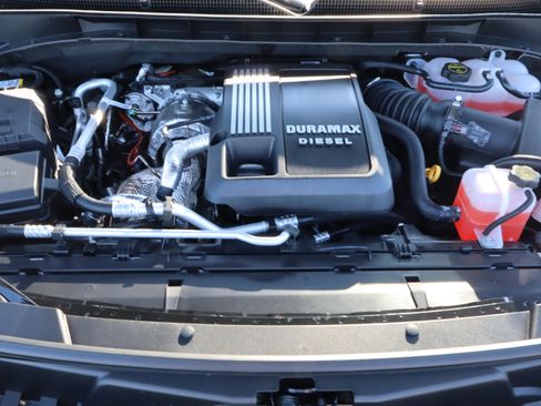 New 2026 GMC Yukon Denali w/ Advanced Technology Package AWD/4WD image 16