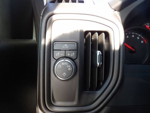 Used 2026 Chevrolet Silverado 1500 Custom RWD image 18