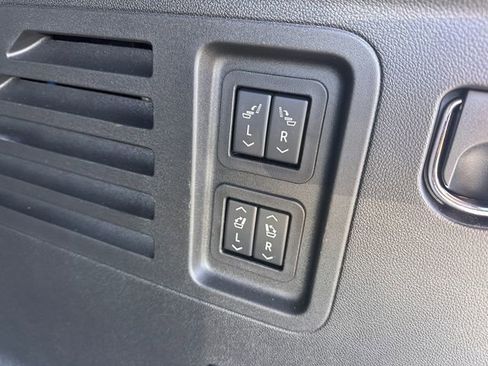 New 2026 Buick Enclave Sport Touring w/ Super Cruise Package image 33