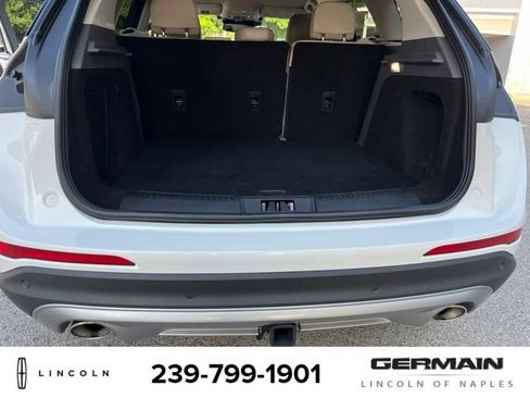Used 2023 Lincoln Corsair Reserve w/ Towing Package FWD image 14