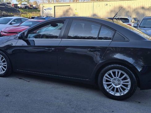 Used 2014 Chevrolet Cruze Eco w/ Enhanced Safety Package image 10