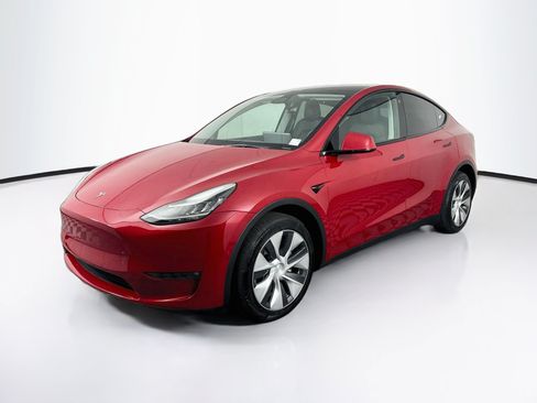 Used 2022 Tesla Model Y Long Range AWD/4WD image 3