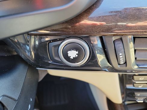 Used 2018 BMW X5 xDrive40e image 33