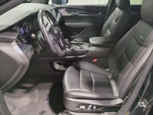 Used 2020 Cadillac XT5 Premium Luxury w/ LPO, Floor Liner Package image 20